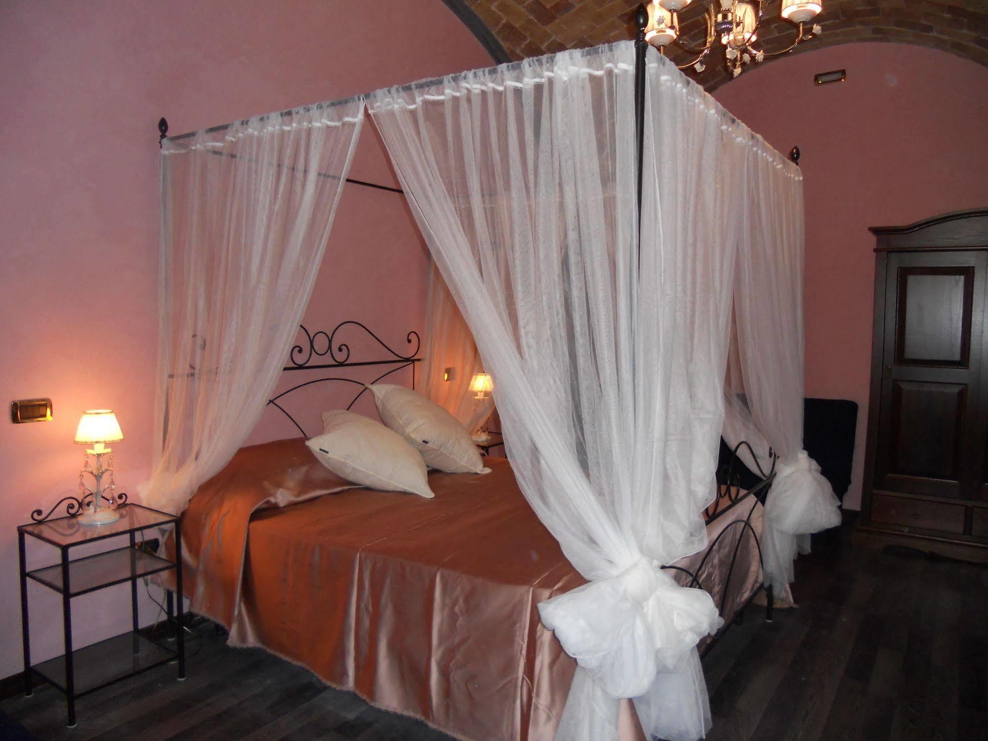 Bed & Breakfast Vescovo Pitirro 3*